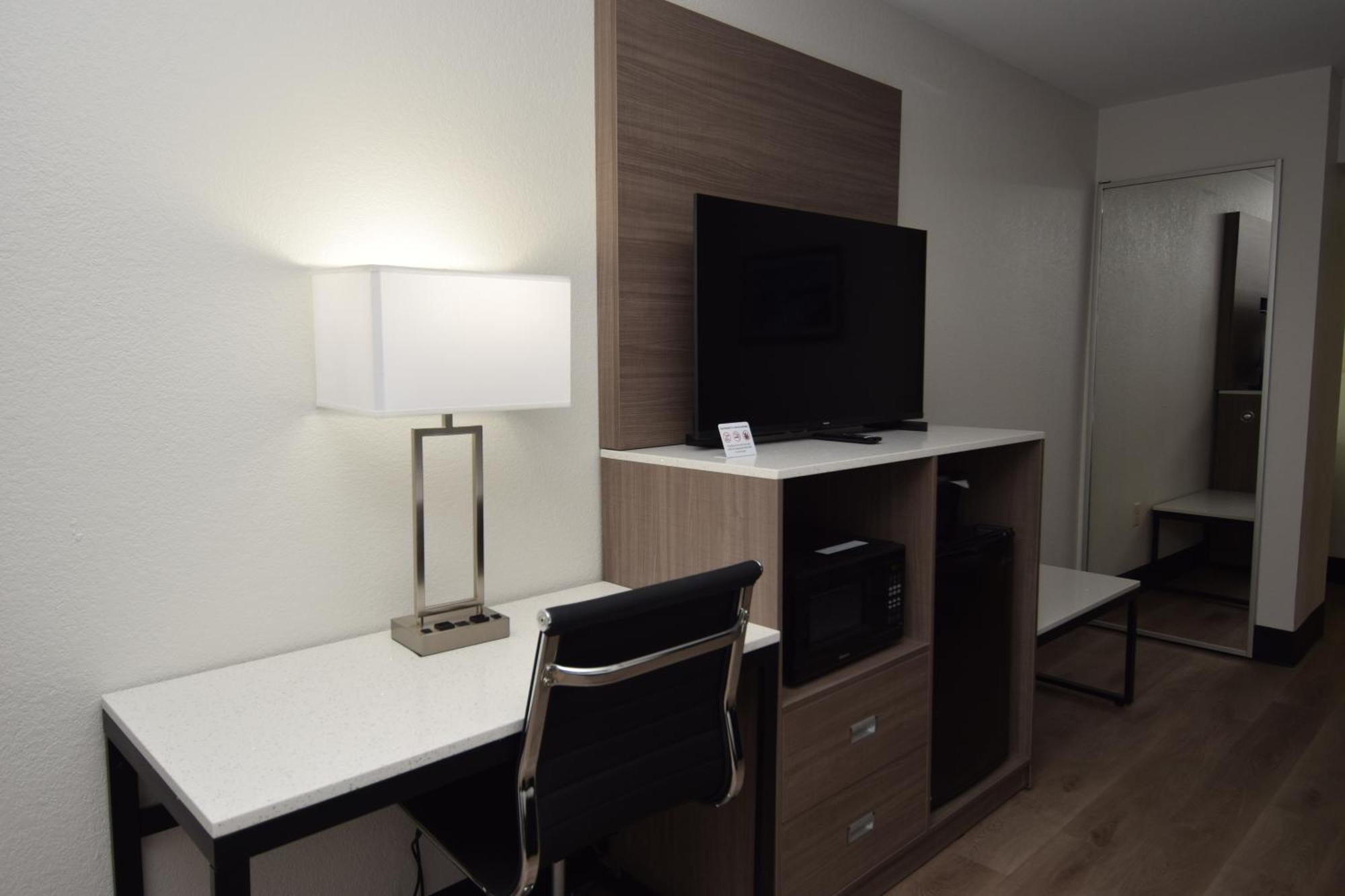 Baymont By Wyndham Batavia - Darien Lake Экстерьер фото
